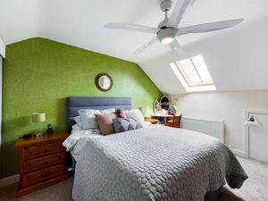 Bedroom- click for photo gallery
